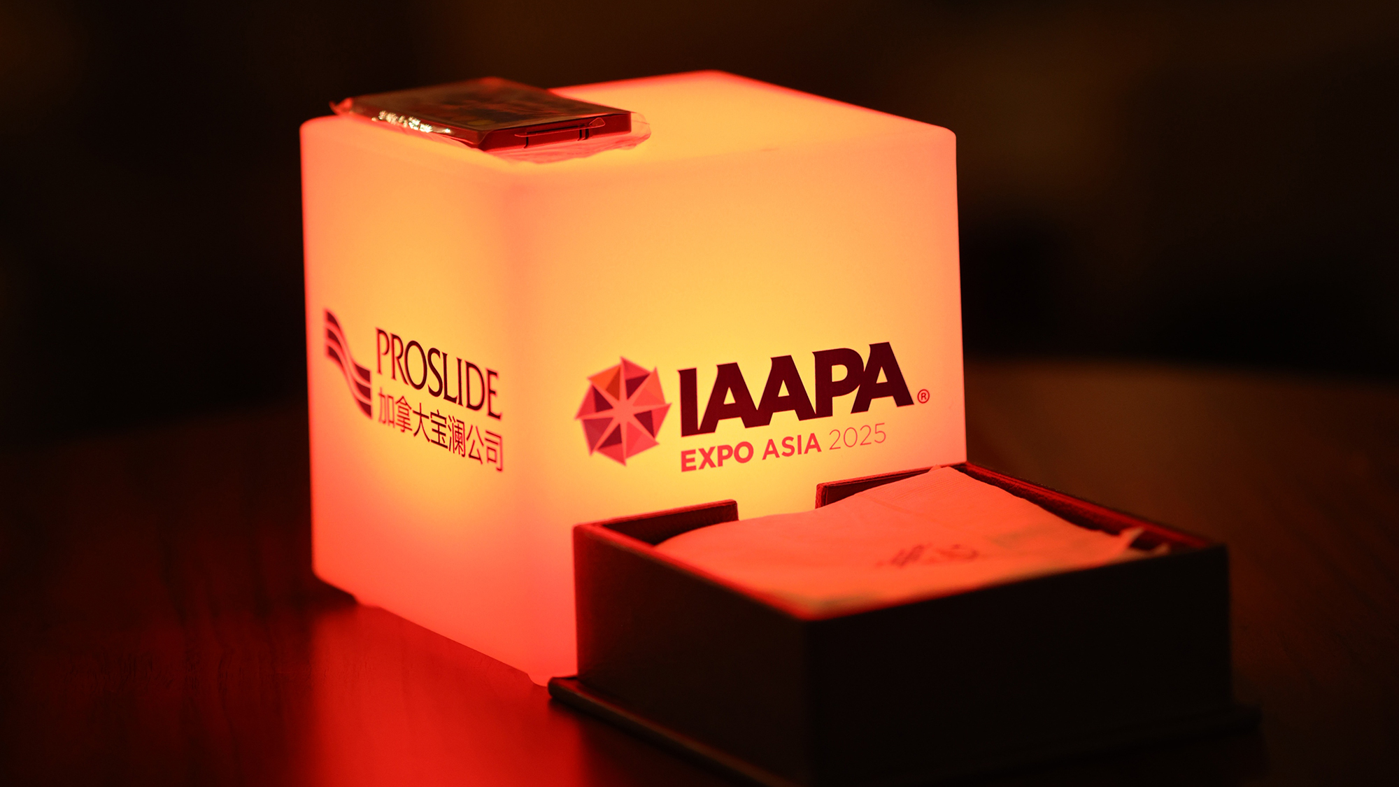 Display sponsored by Proslide