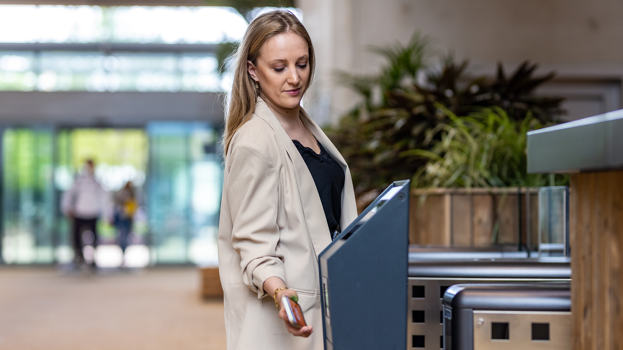 Vintia Cell Phone Touchpoint