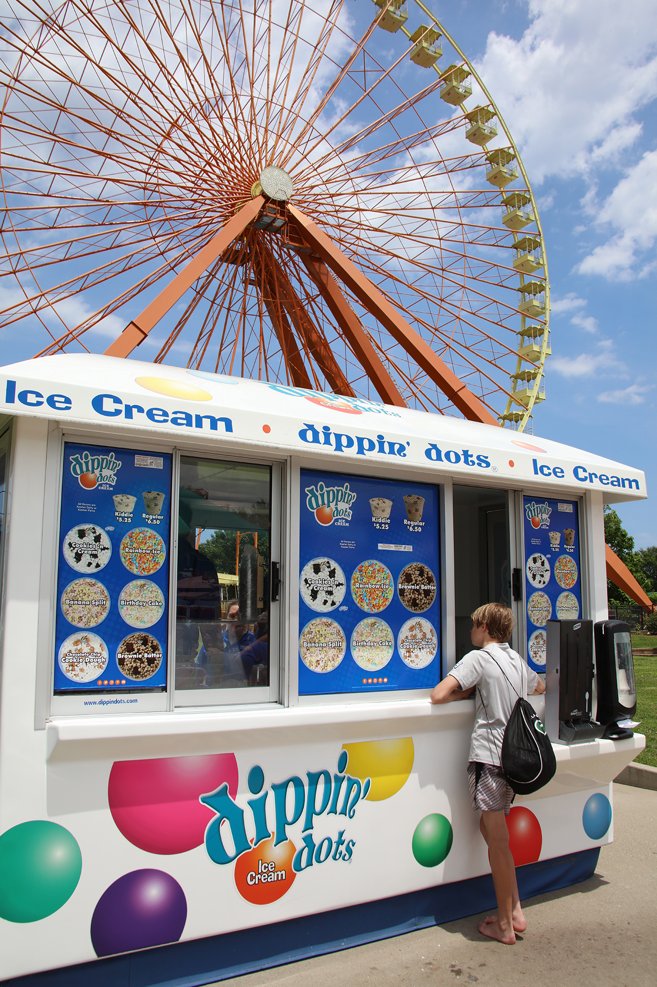 Dippin Dots food truck