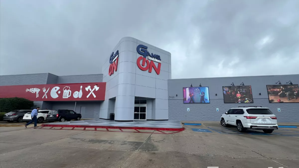 game on social hub exterior