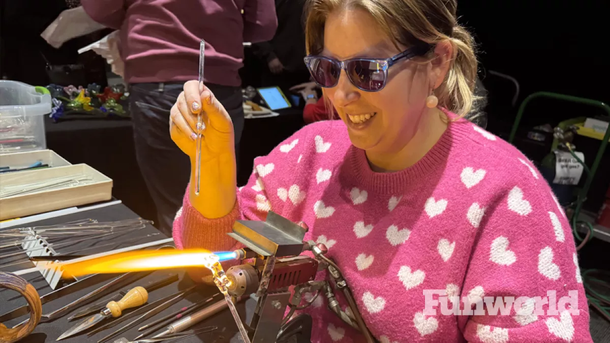 cosi-valentines-glass-blowing