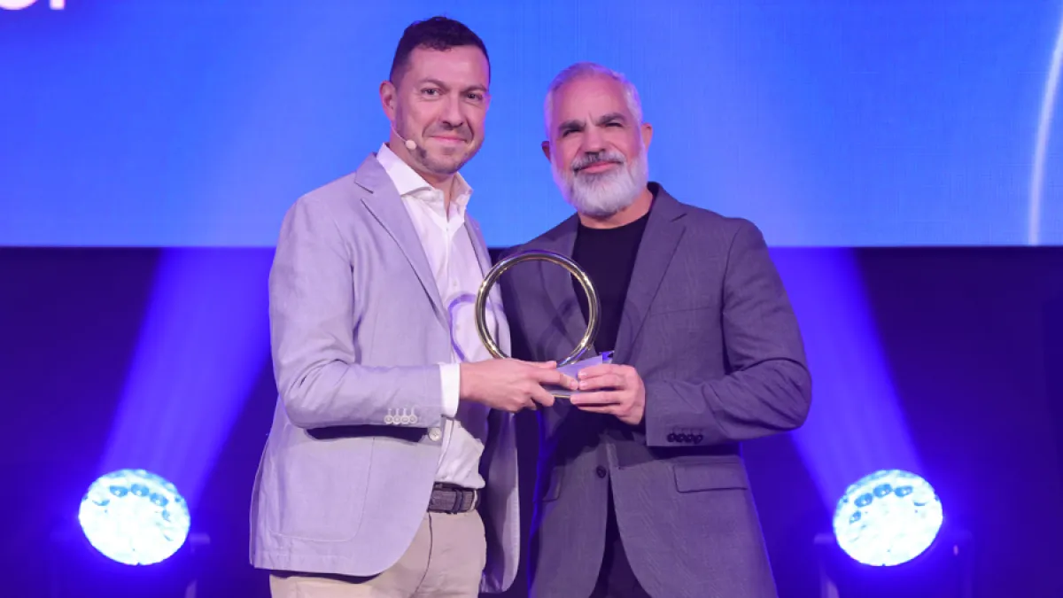 iaapa honors 2025 best visual merchandise display africam safari