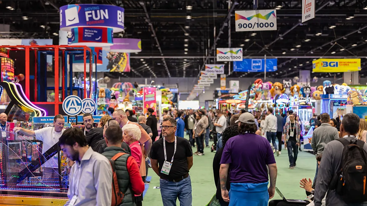 IAAPA Expo Show Floor Attendees