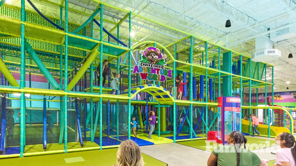 chuck e cheese adventure world