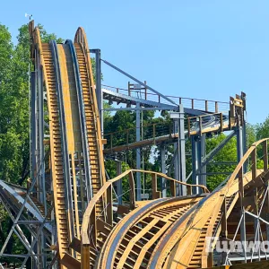 worlds of fun zambezi zinger roller coaster