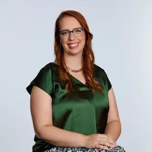 Arielle Lindsey Headshot