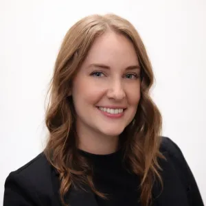 Stephanie Serago Headshot