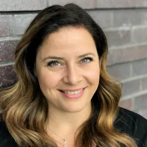 jacqueline hoyos headshot