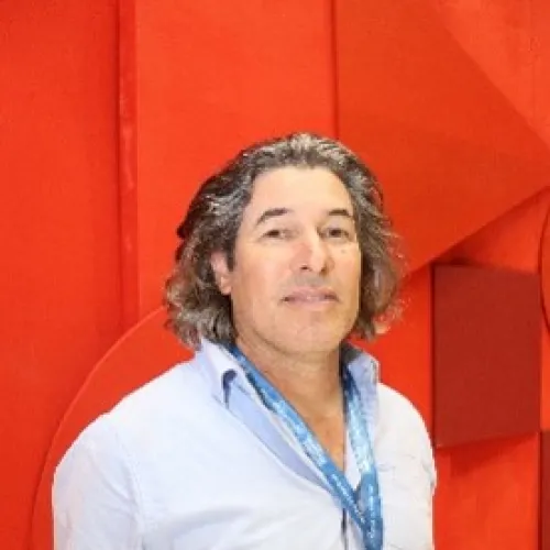 Portrait photo of Lance Gibbons