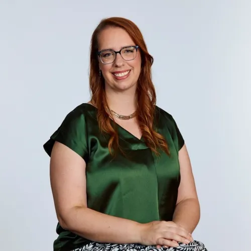 Arielle Lindsey Headshot