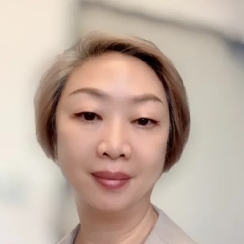 Eva Au Yeung
