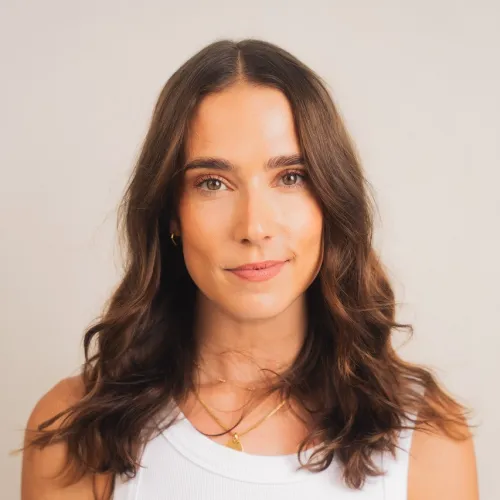 Laura White Headshot