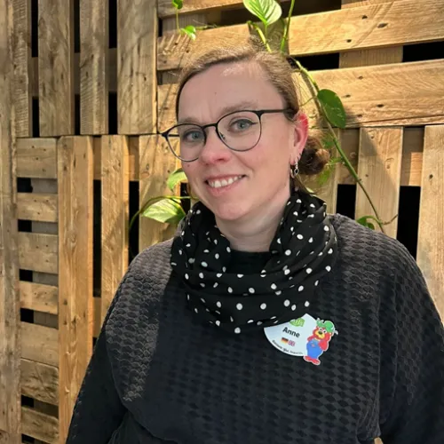 Anne Zscherper Headshot