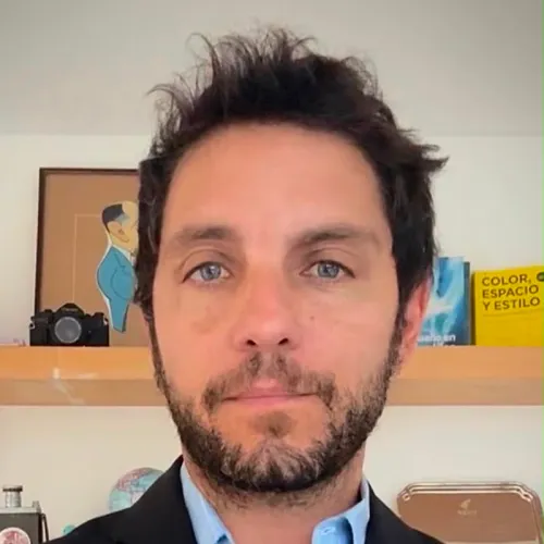 César Lago