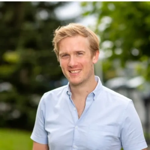 Daniel Koziol Headshot