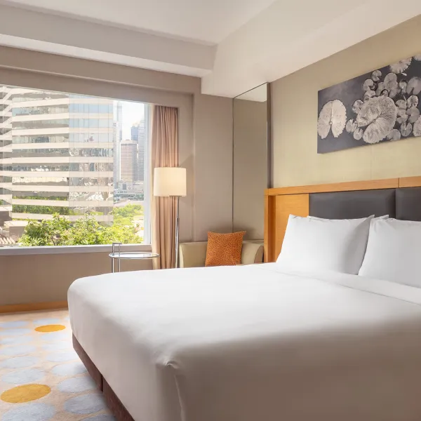 Renaissance HK Garden View Room Queen