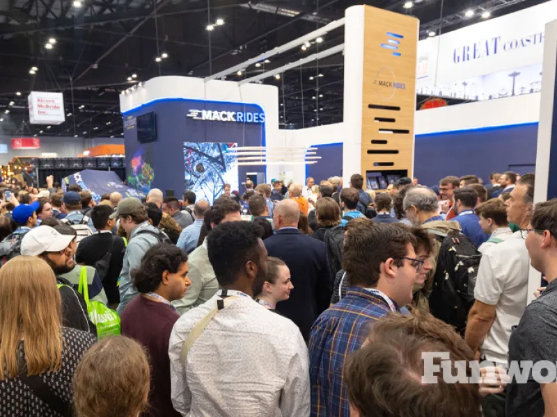 IAAPA Expo Crowd