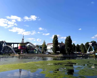 Drayton Manor Park