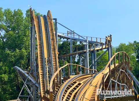 worlds of fun zambezi zinger roller coaster