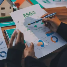 pen highlighting an ESG report
