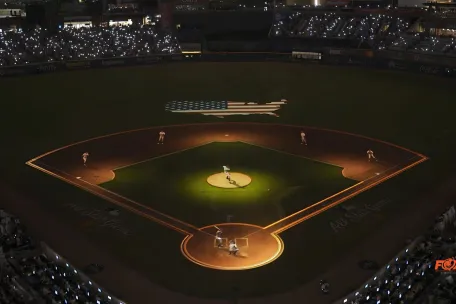  MLB All Star Game: Hank Aaron Tribute​ Home Run Comet