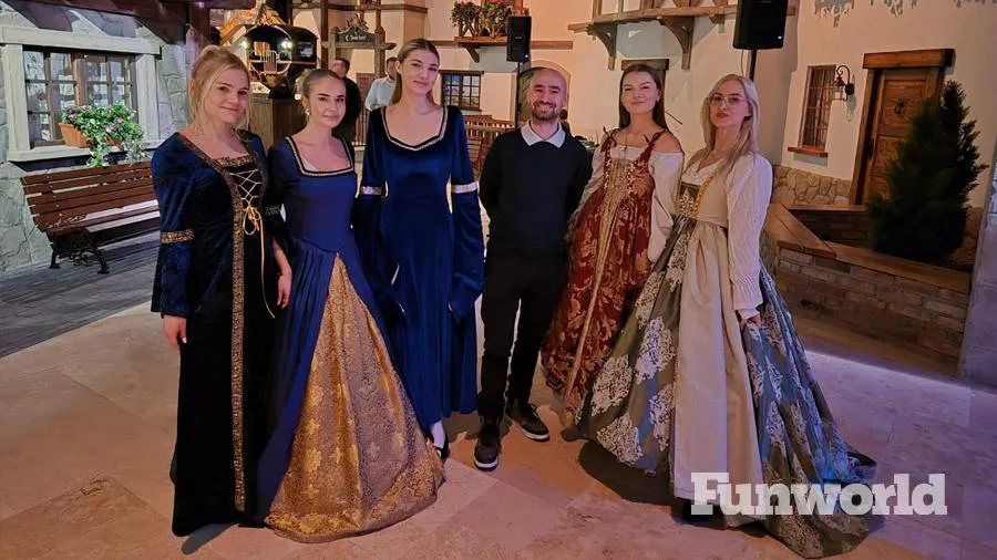Mandoria Aquila Staff