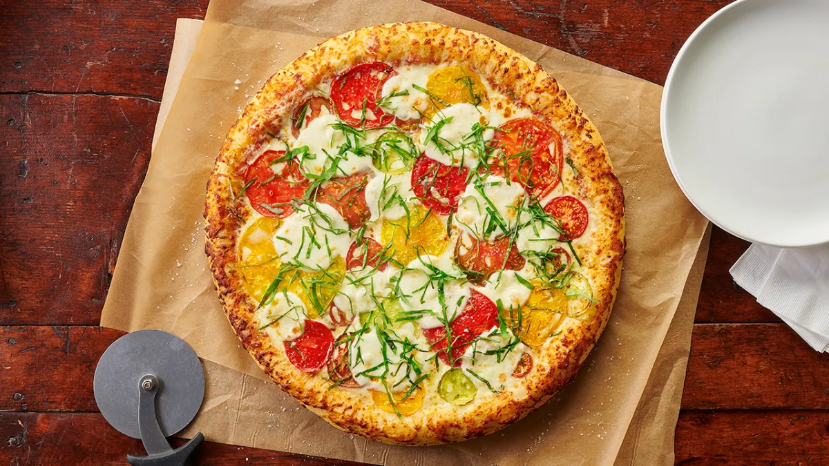 Villa Prima 16in Margherita Pizza CJ Schwans